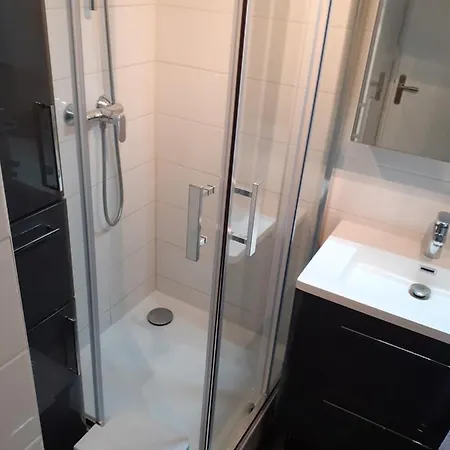 Helios 32, T2 Climatise, Parking, 500m 아그