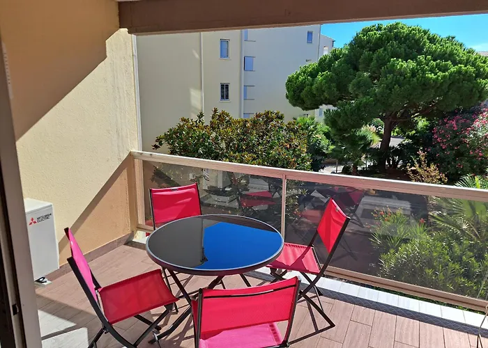 Helios 32, T2 Climatise, Parking, 500m * Agde